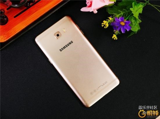 【轉(zhuǎn)】6GB強(qiáng)大數(shù)據(jù)吞吐力 三星C9 Pro性能解析