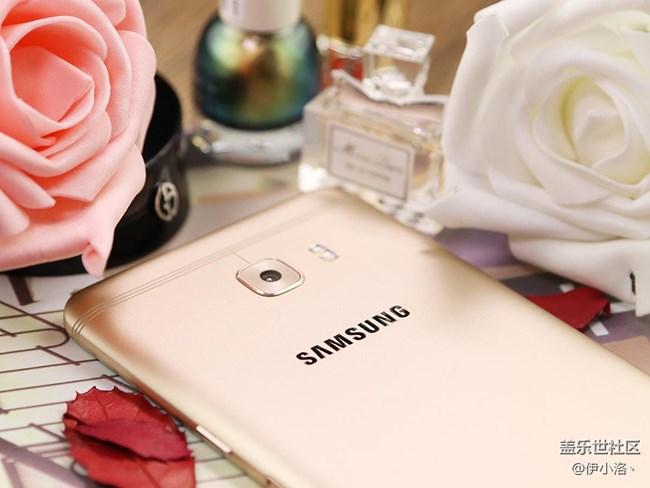 大屏控值得擁有 三星蓋樂世C9 Pro圖賞