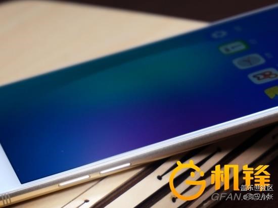 【轉(zhuǎn)】微縫技術(shù)的美 三星C9 Pro外觀工藝解析