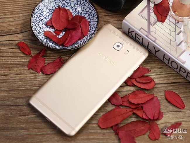 大屏控值得擁有 三星蓋樂世C9 Pro圖賞