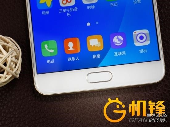 【轉(zhuǎn)】微縫技術(shù)的美 三星C9 Pro外觀工藝解析