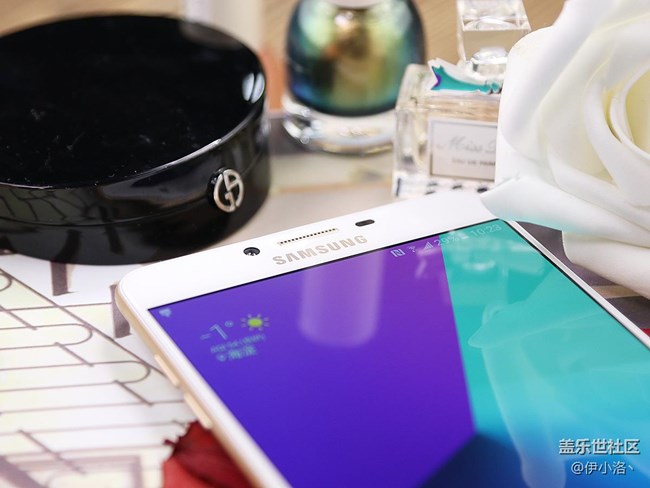 大屏控值得擁有 三星蓋樂世C9 Pro圖賞