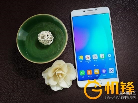 【轉(zhuǎn)】微縫技術(shù)的美 三星C9 Pro外觀工藝解析