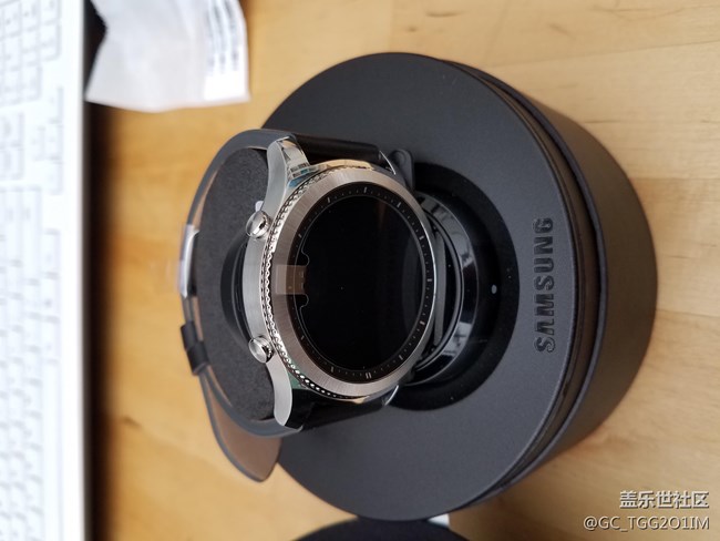 【用科技智造時間】經(jīng)典智造時間，與登山表和機械表對比圖