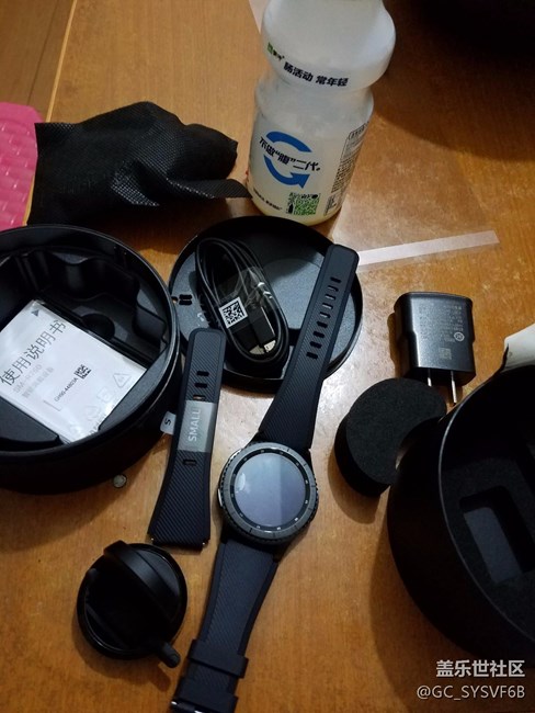 【用科技智造時間】新年遲到的驚喜~ 加入簡單開箱