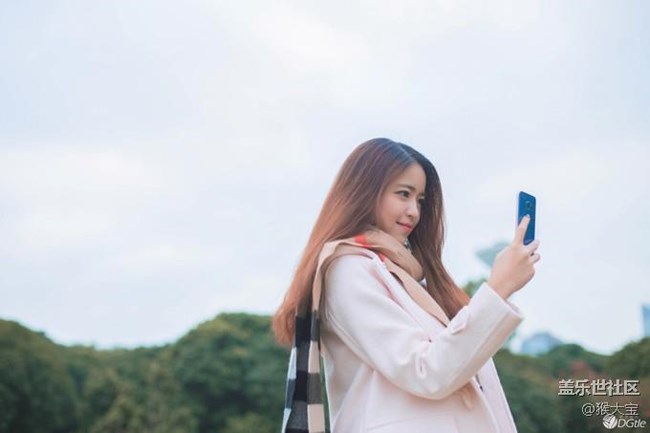 ? 一個(gè)男孩與女孩的故事 ?  Galaxy S7edge粉與藍(lán)