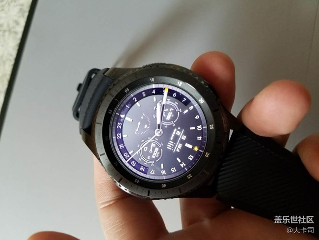 【用科技智造時間】Gear S3 frontier，去年買表，遲來的喜歡
