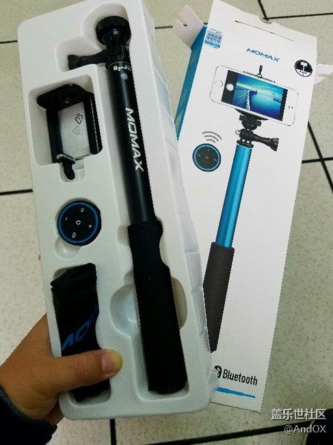 星幣贈送的自拍桿