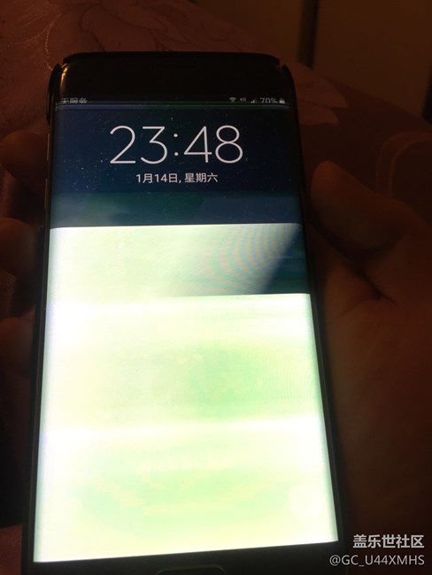 手機(jī)摔了，給看看大概啥問(wèn)題，是內(nèi)屏壞了，還是啥硬件問(wèn)題