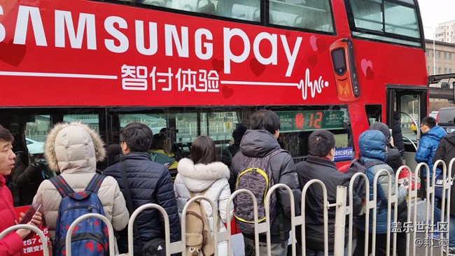 京城二環(huán)現(xiàn)Samsung Pay特12路公交車智付體驗 京城二環(huán)現(xiàn)Samsung Pay特12路公交車智付體驗