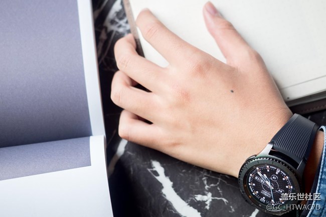 【用科技智造時(shí)間】三星Gear S3評(píng)測(cè)：最強(qiáng)智能手表之一