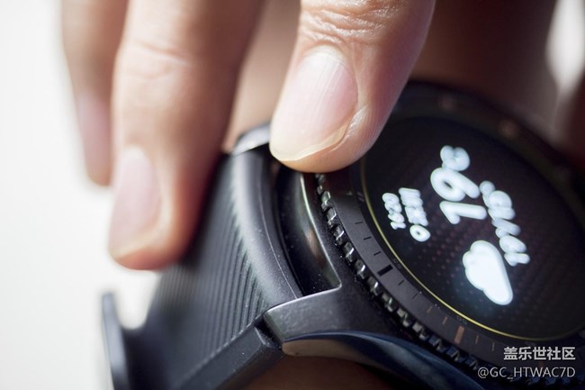 【用科技智造時(shí)間】三星Gear S3評(píng)測(cè)：最強(qiáng)智能手表之一