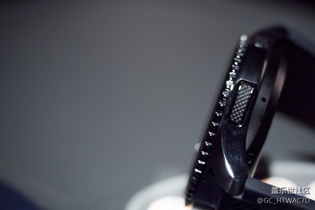 【用科技智造時(shí)間】三星Gear S3評(píng)測(cè)：最強(qiáng)智能手表之一