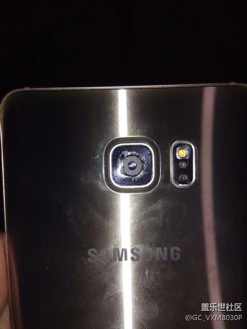 后置攝像頭鏡片碎了