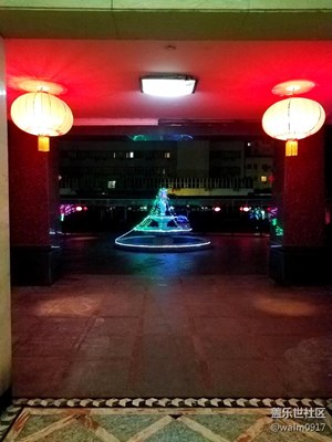 小區(qū)有點節(jié)日氣氛了