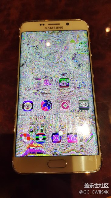 手機這是第二次發(fā)生這樣的事了