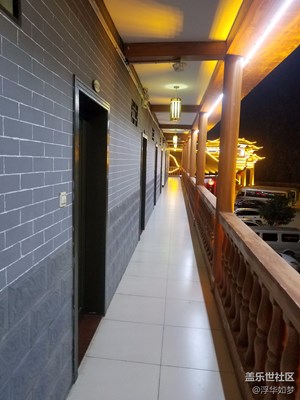 春節(jié)出游。