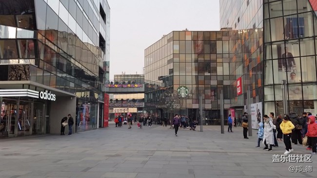 大年初七開(kāi)工 三里屯隨拍