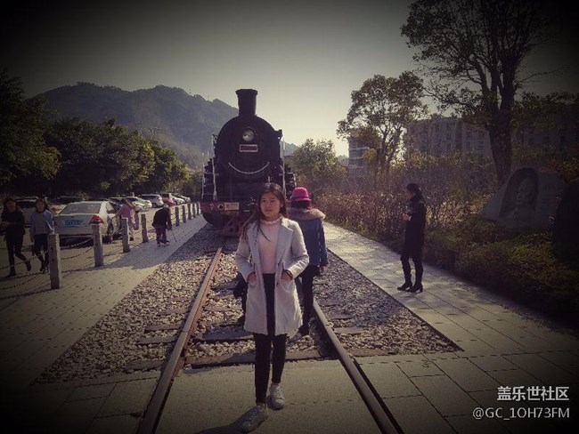 去到哪里拍到哪里，耶耶……