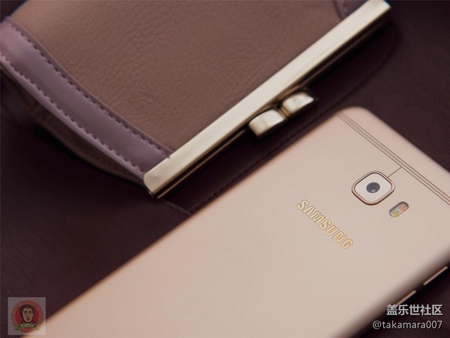 三星Galaxy C7 Pro 開箱上手圖集