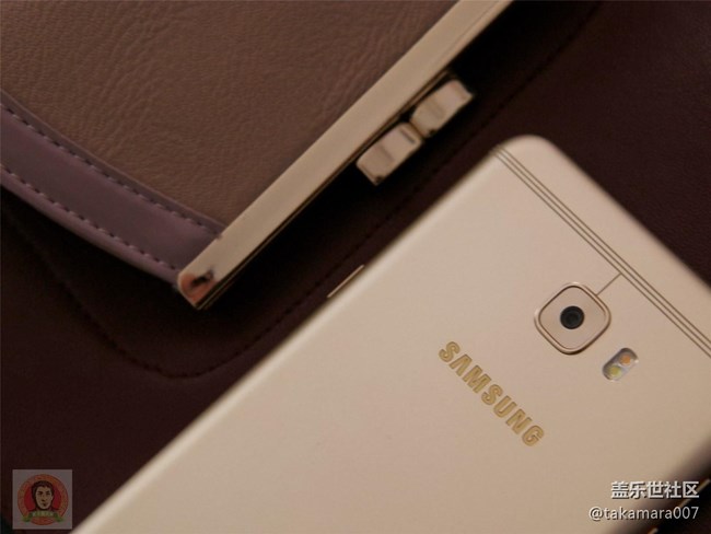 三星Galaxy C7 Pro 開箱上手圖集