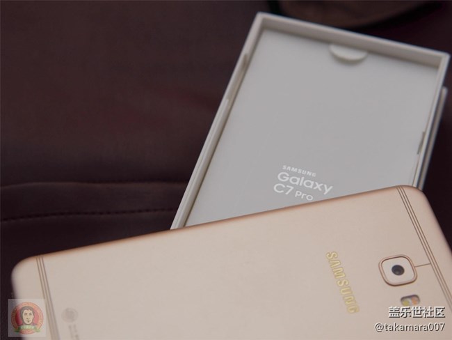 三星Galaxy C7 Pro 開箱上手圖集