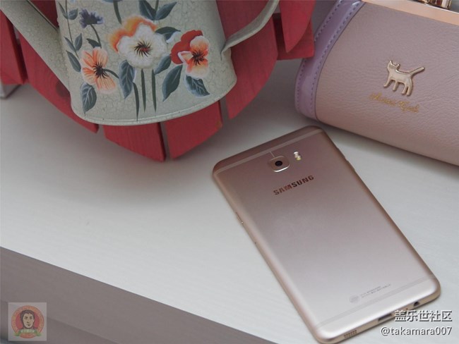 三星Galaxy C7 Pro 開箱上手圖集