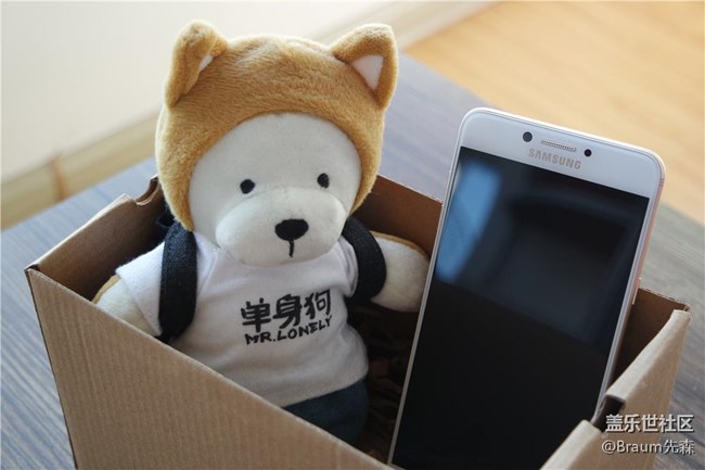 “剛剛好”之余的意外驚喜 三星C7 Pro上手輕體驗(yàn) “剛剛好”之余的意外驚喜 三星C7 Pro上手輕體驗(yàn)