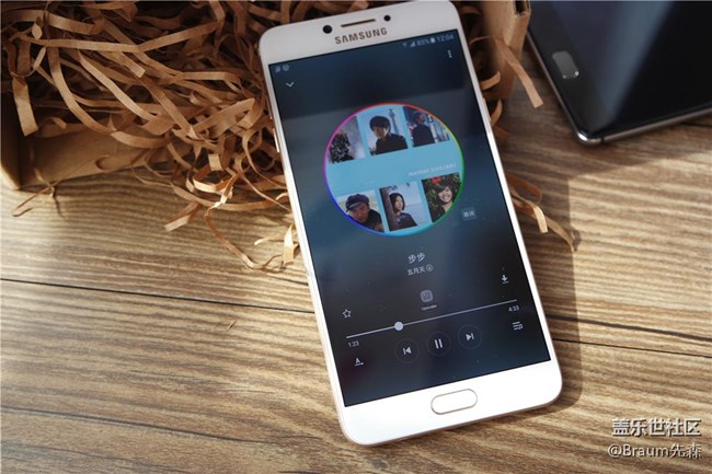 “剛剛好”之余的意外驚喜 三星C7 Pro上手輕體驗(yàn) “剛剛好”之余的意外驚喜 三星C7 Pro上手輕體驗(yàn)