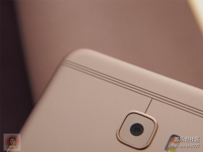 三星Galaxy C7 Pro 開箱上手圖集