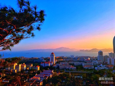 爬五老峰，看海上日落，看廈大全貌。