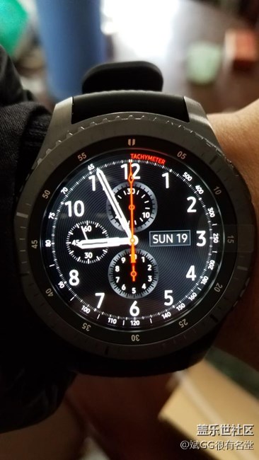 三星gear s3官網(wǎng)買的 今天到貨開箱
