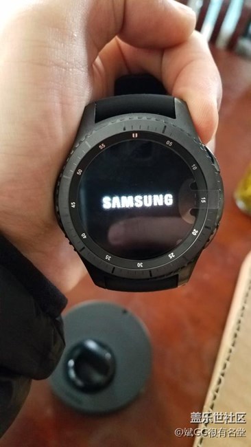 三星gear s3官網(wǎng)買的 今天到貨開箱