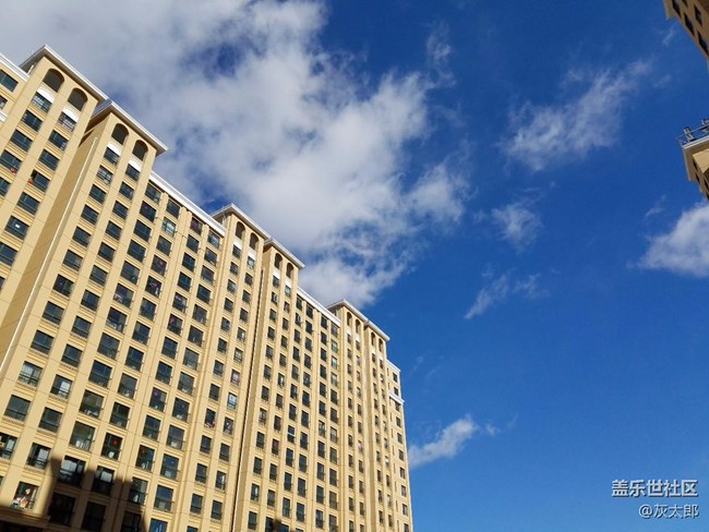 中端機的價格旗艦機的配置 C7Pro，厲害了word三星