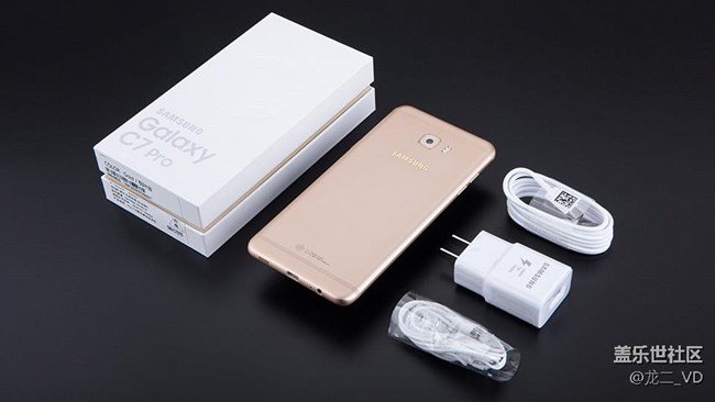 給你想要的“均衡”，三星Galaxy C7 Pro開(kāi)箱圖賞