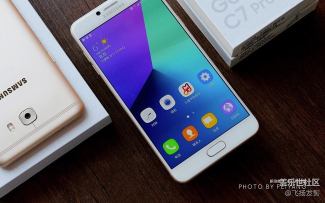 中端輕奢利器，三星Galaxy C7 Pro「圖賞」