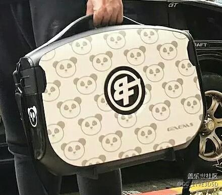 求告知包包名字