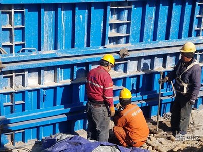 高鐵工人辛苦啦！