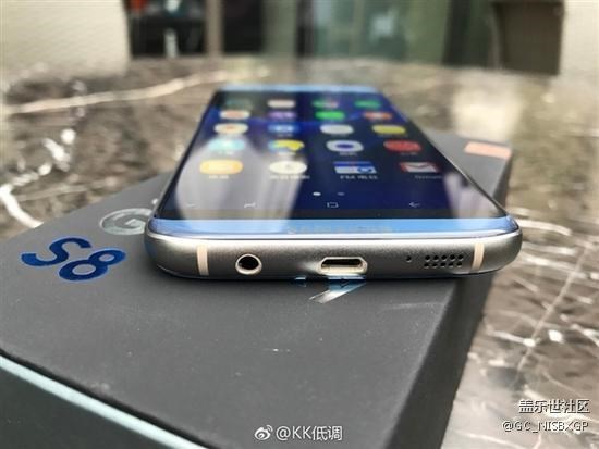 震驚！山寨機(jī)搶先發(fā)布三星S8 造型還原度高但黑邊嚇人