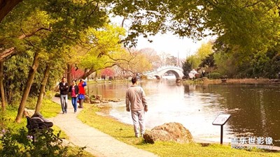 春游玄武湖，，，，，，