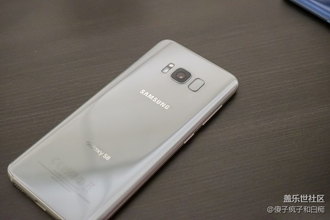 三星蓋樂(lè)世S8真機(jī)圖賞，科技與藝術(shù)的完美結(jié)合