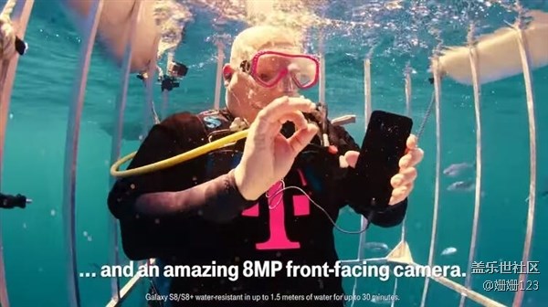 三星S8水下開箱：竟然引來了鯊魚群