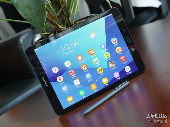 AKG調(diào)音四揚(yáng)聲器 Galaxy Tab S3實(shí)拍