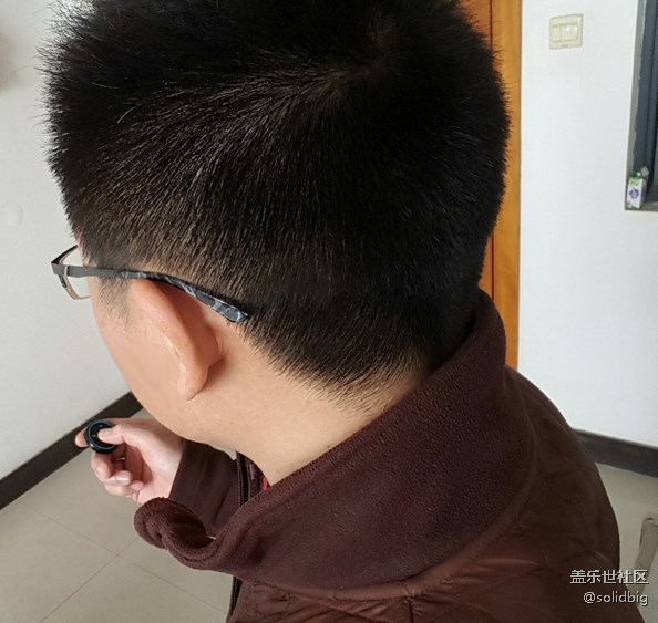 我的自拍桿也到貨了，來張自拍先:-D