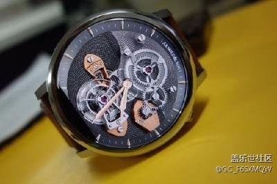 ?這么漂亮的表盤(pán)有地方下載嗎？