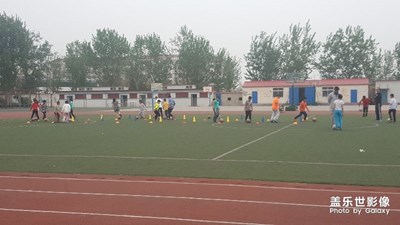周末訓(xùn)練~校園足球