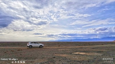 邊疆風(fēng)光的一種——戈壁遠景