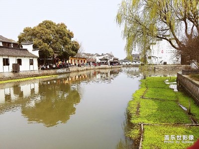 春水碧于天 畫船聽雨眠