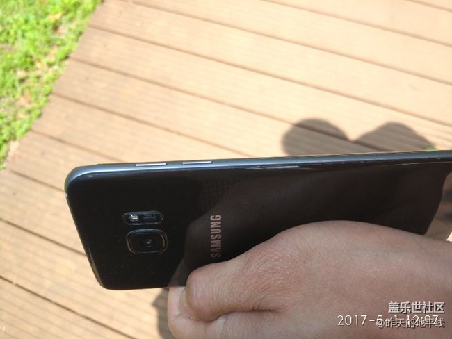 難道是電池要爆炸了，有沒(méi)有出現(xiàn)一樣狀況的