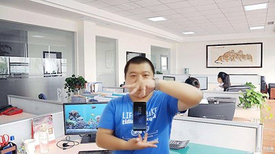 花式玩機，懸浮手機走一波！